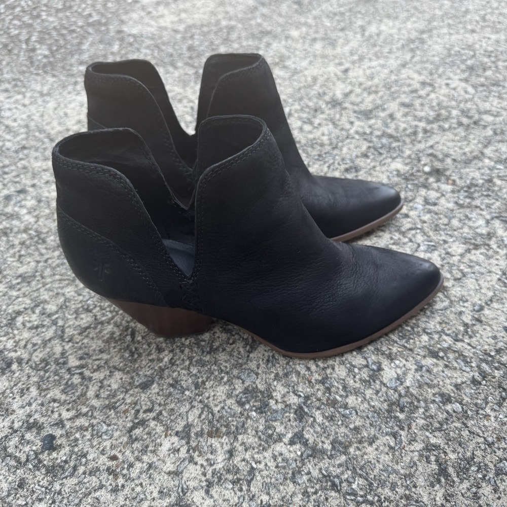 Frye Women's Size 6.5 M Reina‎ Black Suede Cut Out Western Cowboy Ankle Bootie - Picture 3 of 16
